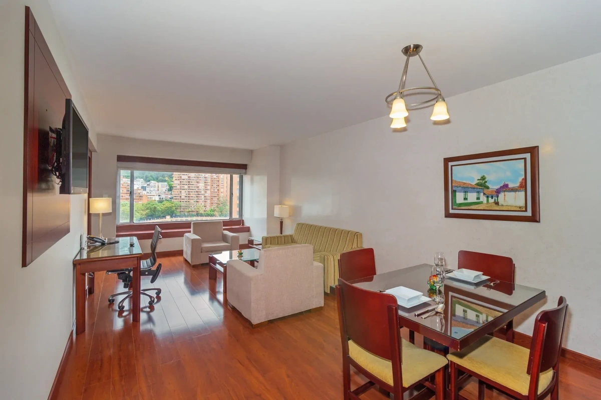 Deluxe Suite Twin
