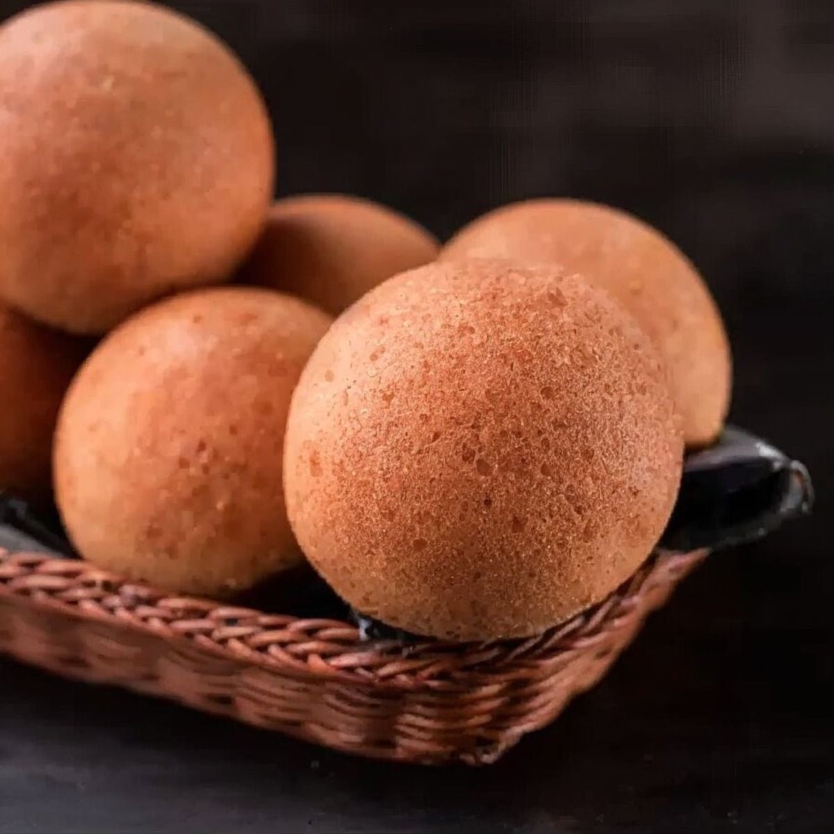 Tequendama: Corporativa - Canasta de buñuelos recién horneados