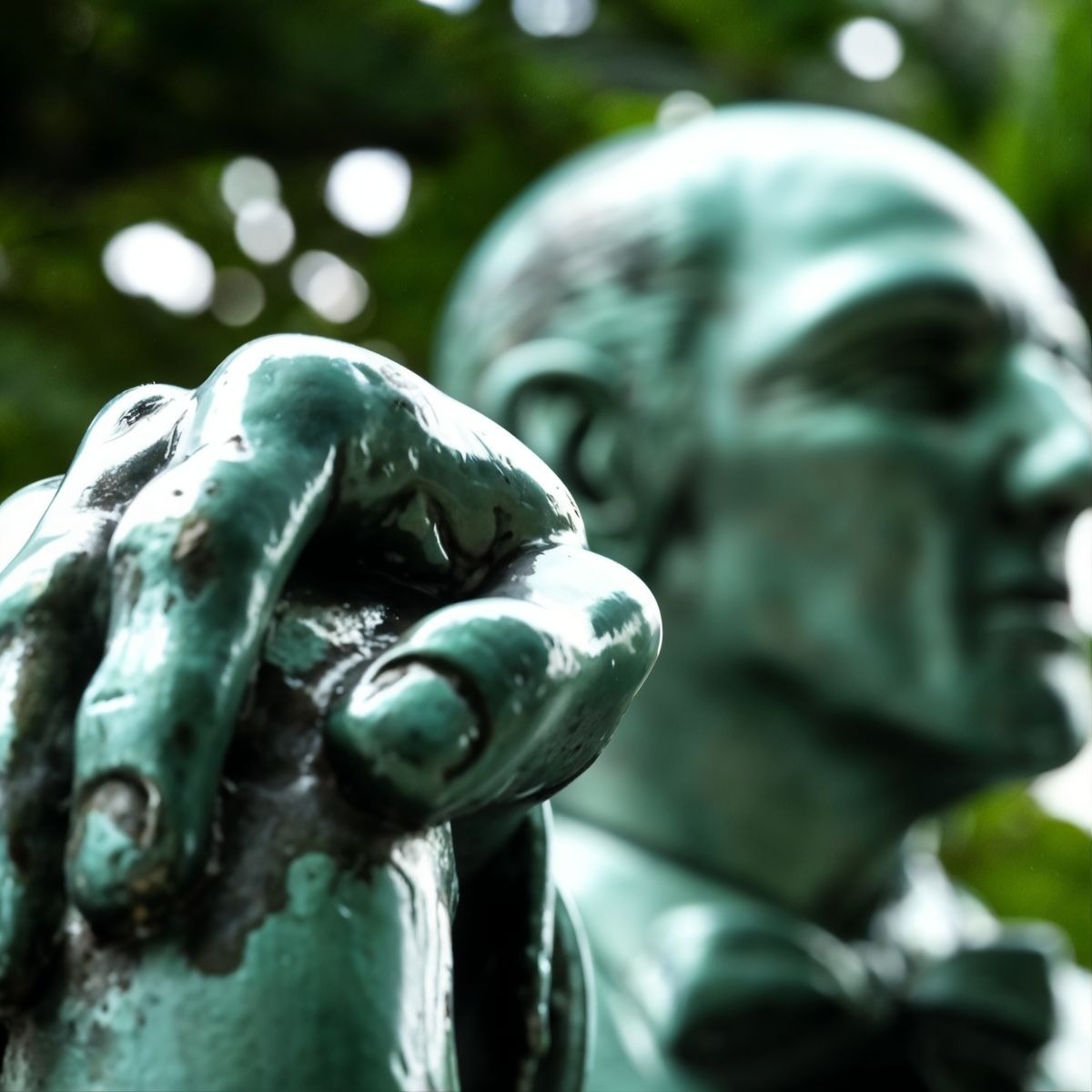 Detailed statue, Tequendama: Corporativa.