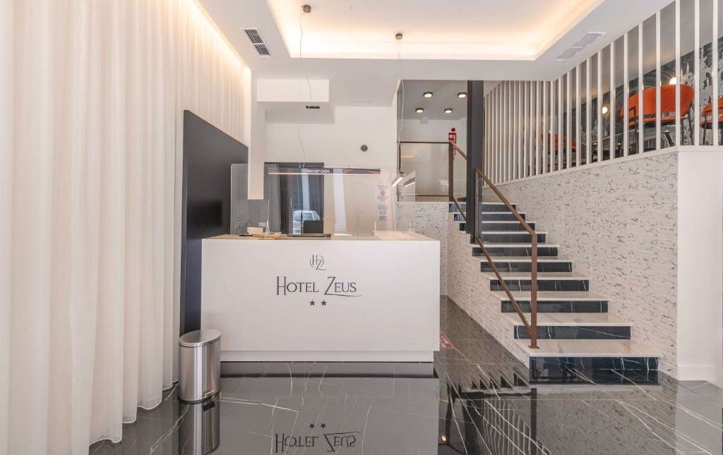 Hotel Zeus
