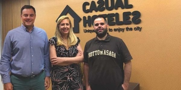 Hotel casual, nuovo sponsor del club di basket Picken Claret