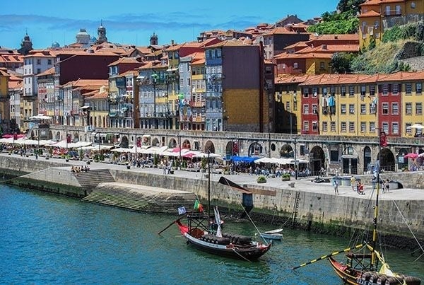 Porto, eine einladende Stadt, die Sie in ihren Bann ziehen wird