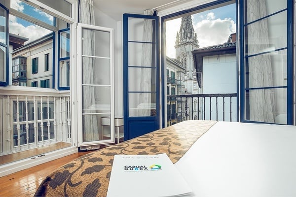 Habitaciones de hotel pet friendly con terraza en el centro de Bilbao