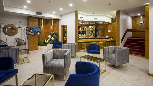 Hotel con cocktail bar a Porto
