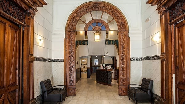 Reception of Casual de las Artes, a three-star hotel in Valencia