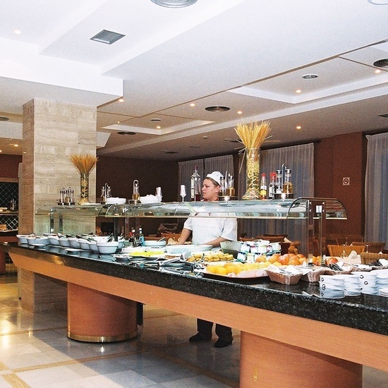 Servicios y Instalaciones