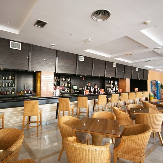 Servicios y Instalaciones