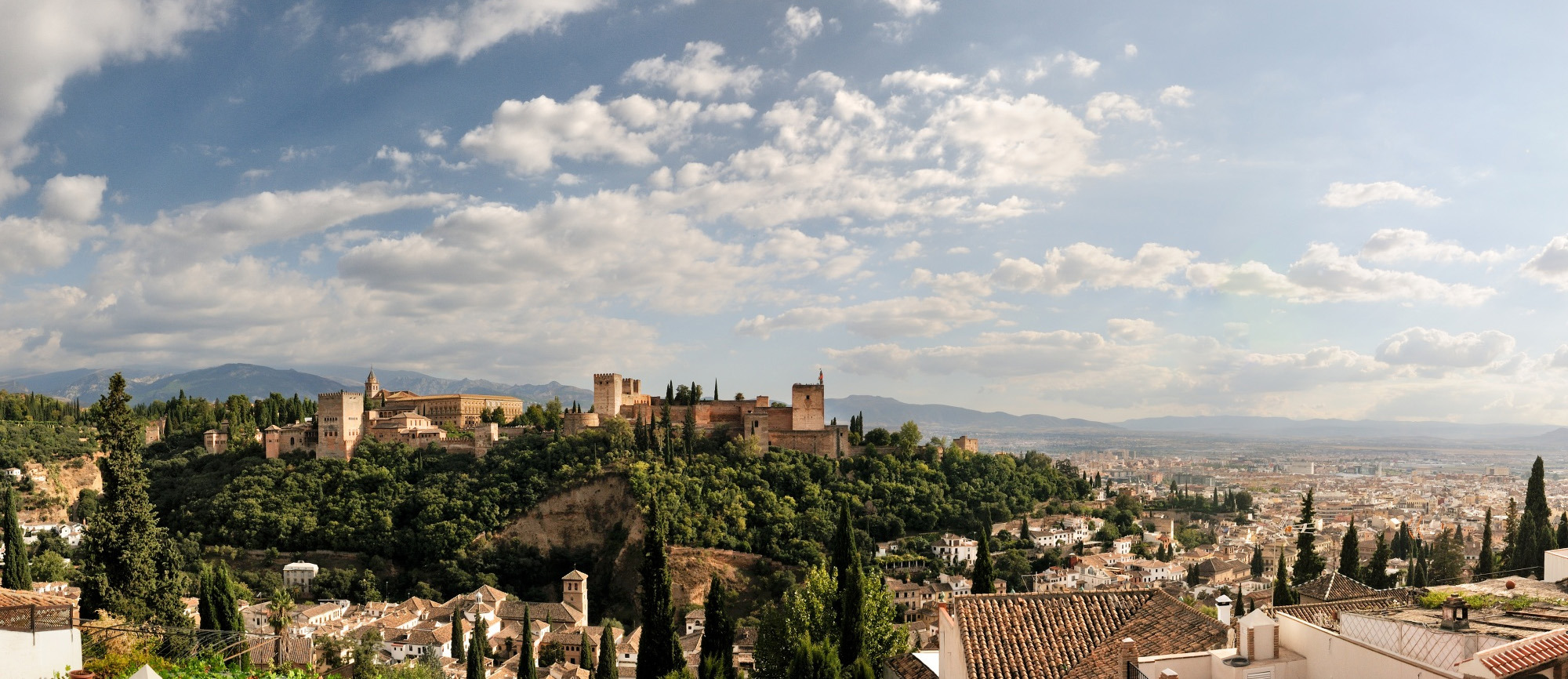 Panoramic view of Granada. U-Sense Granada Gran Vía