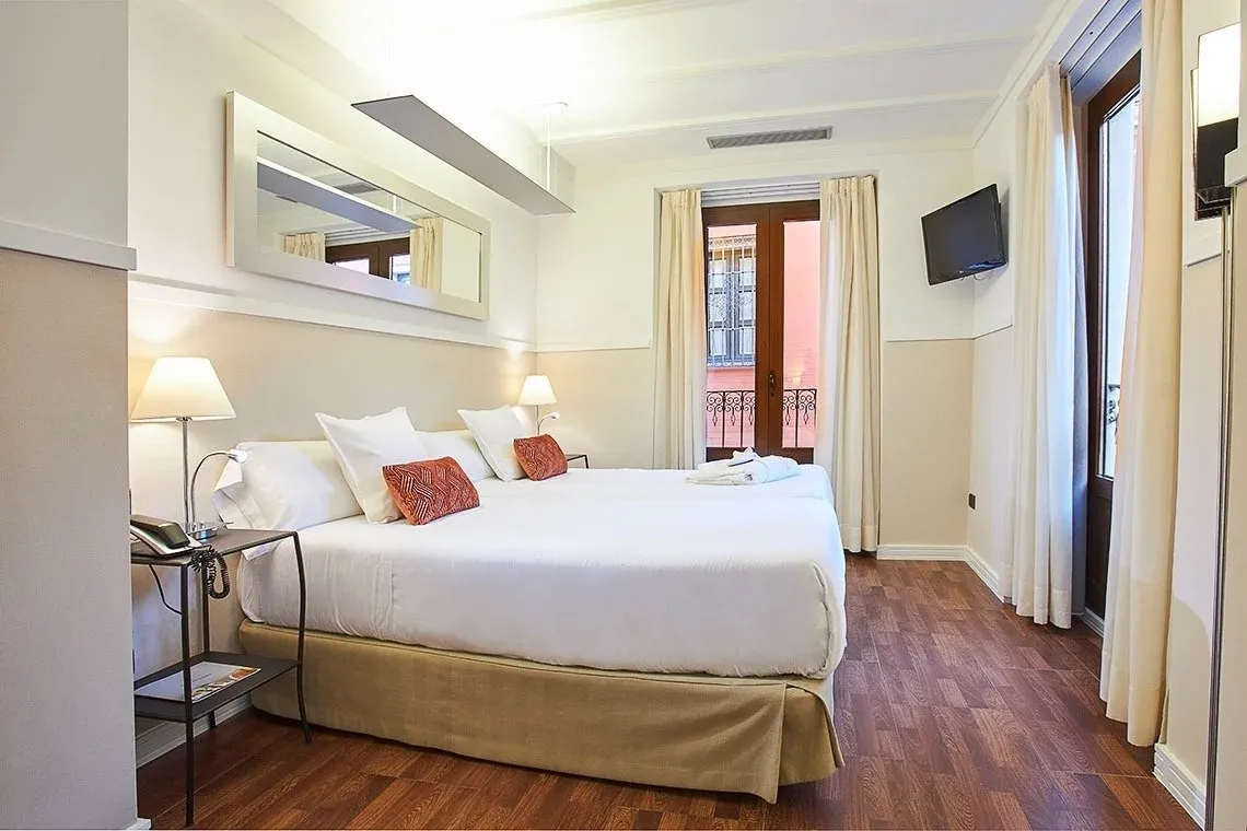 Habitación doble con dos camas. U-Sense Sevilla Centro
