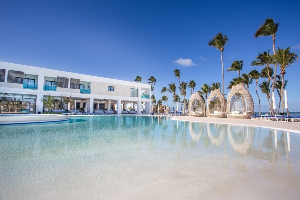 Serenade Punta Cana Beach Spa Resort