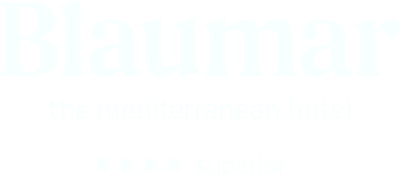 a black and white logo for a company called paratytech