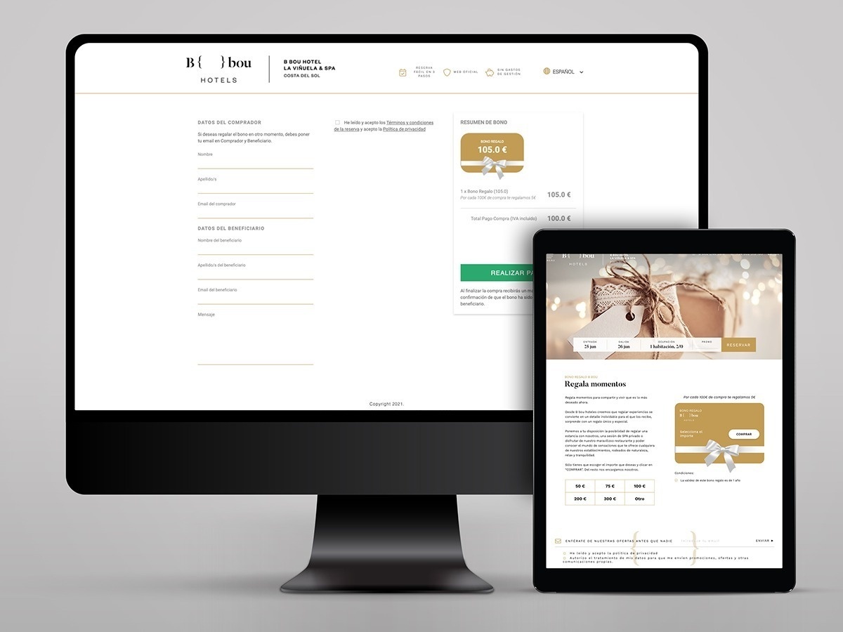 una computadora y una tableta están abiertas a la página web de un hotel