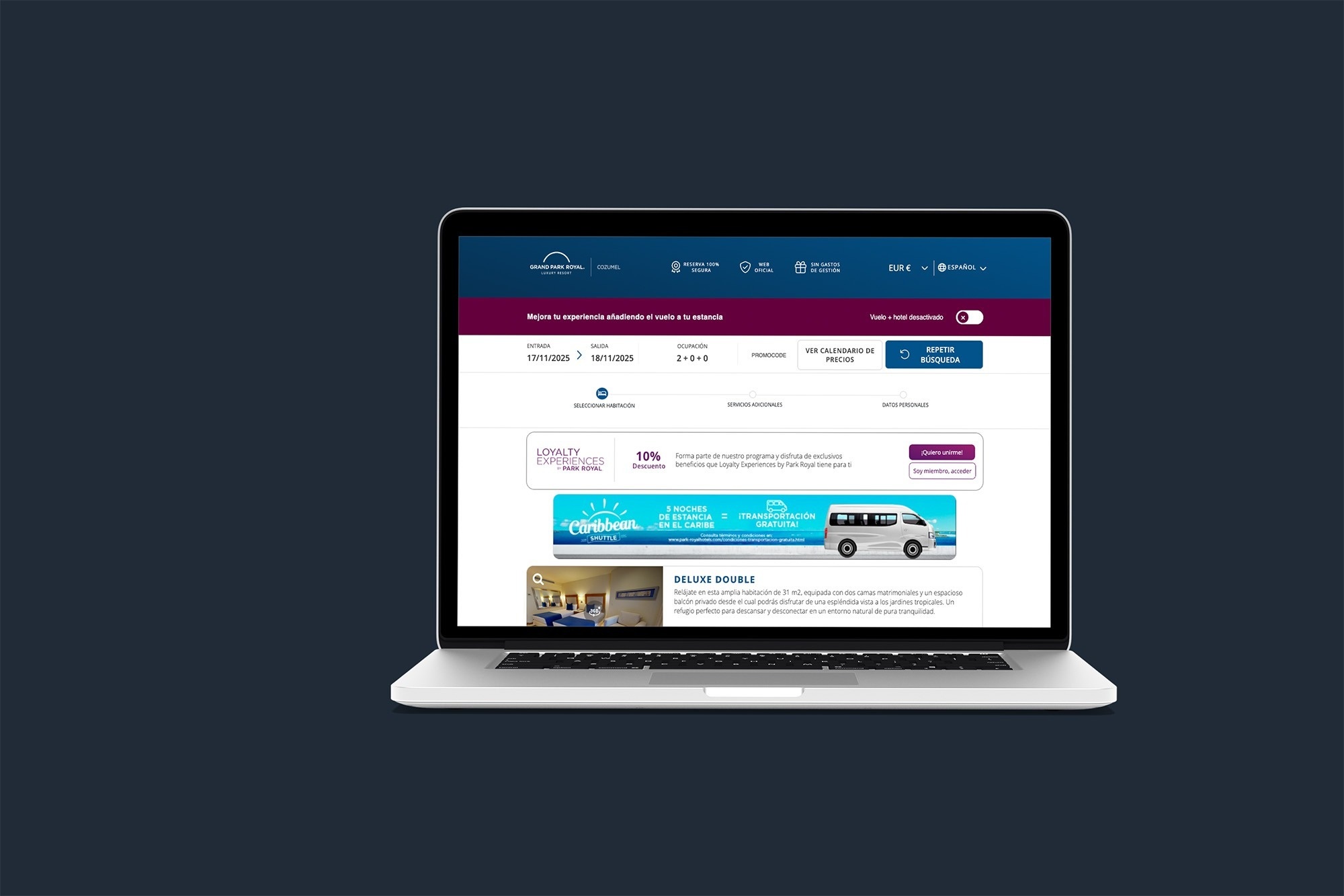 una persona está usando una computadora portátil para buscar hoteles