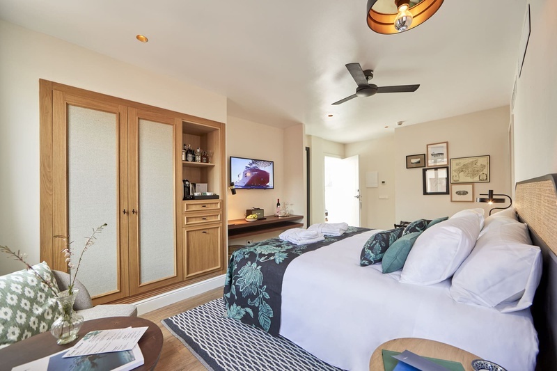 UR Hotels