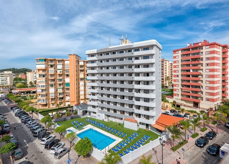 un mapa que muestra la cala y costa adeje