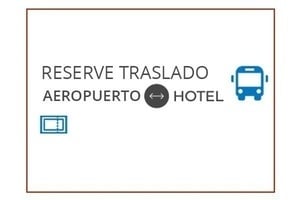 un cartel que dice reserva traslado aeropuerto hotel