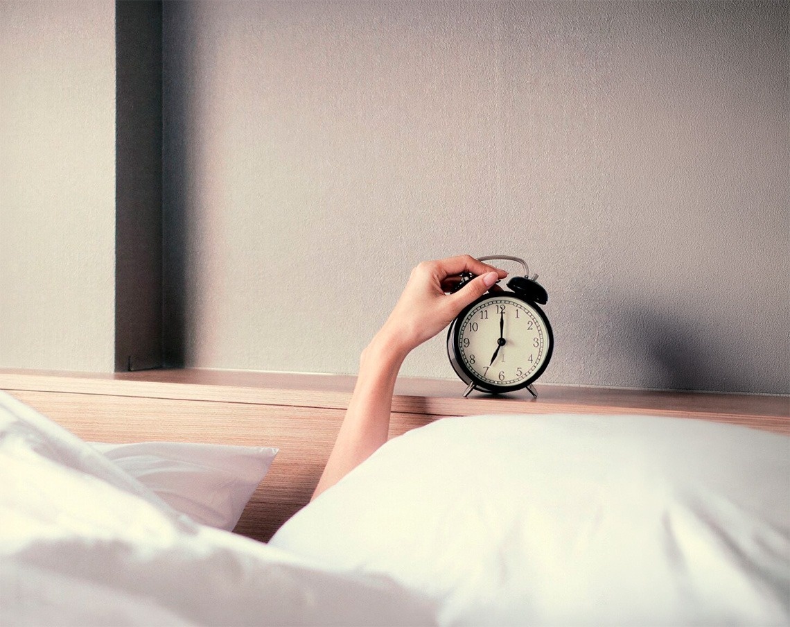Wake up to the alarm clock at Apartamentos Vilafames Antic Palau.