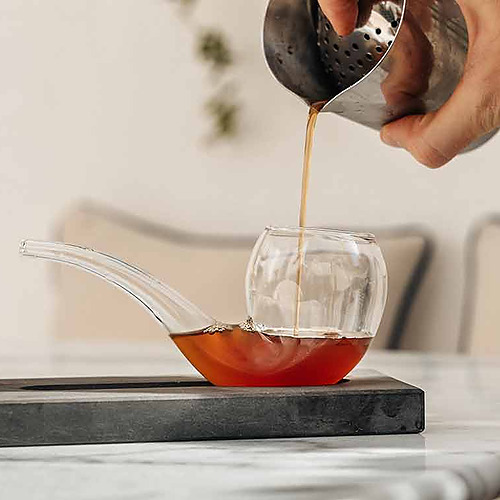Copa de cóctel con forma de pipa, ideal paraVilla Dorothea.