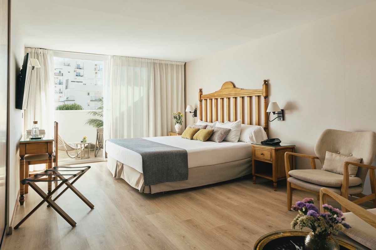 Junior Suite Vista Piscina