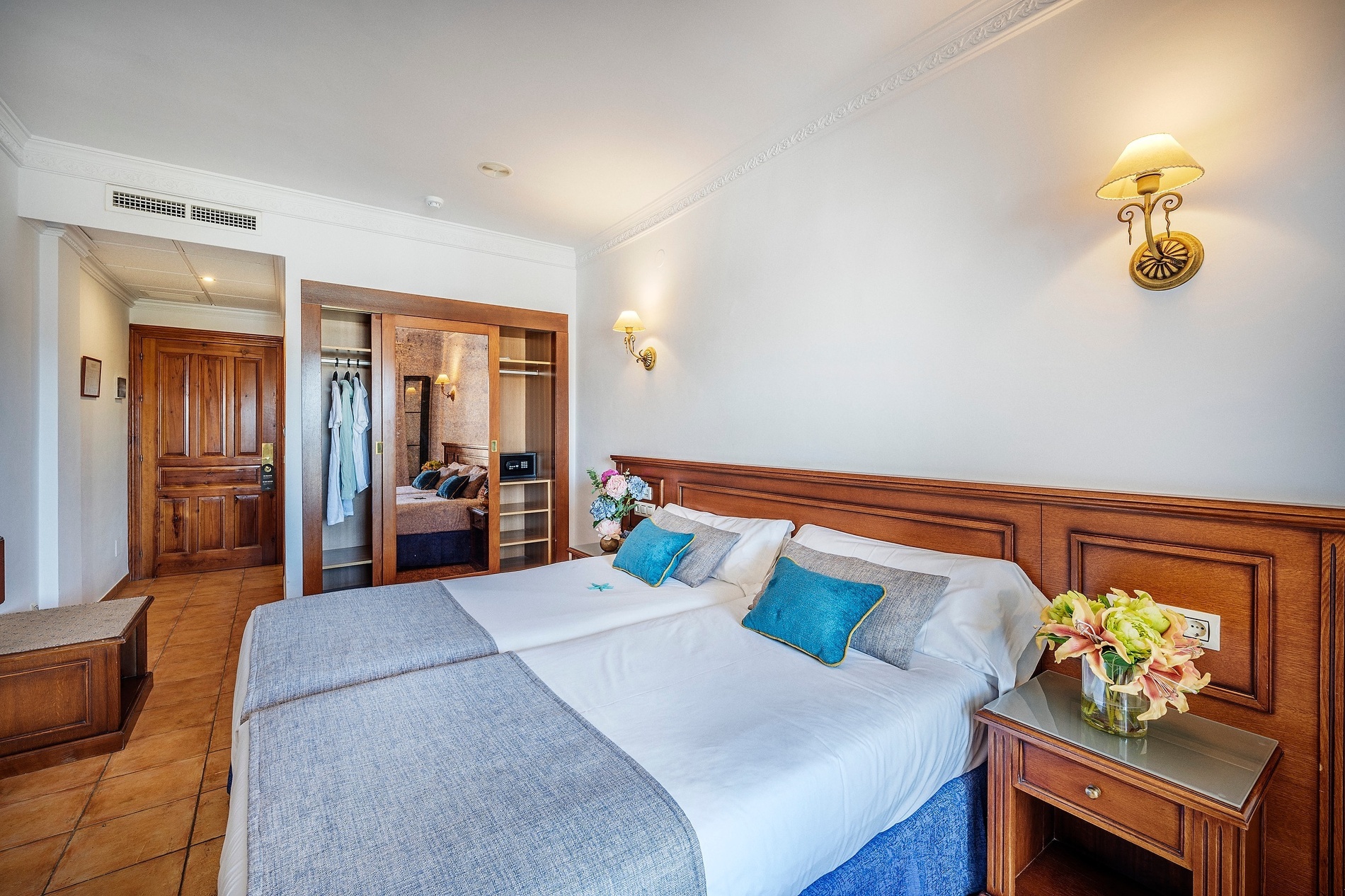 Habitación Clásica con Balcón