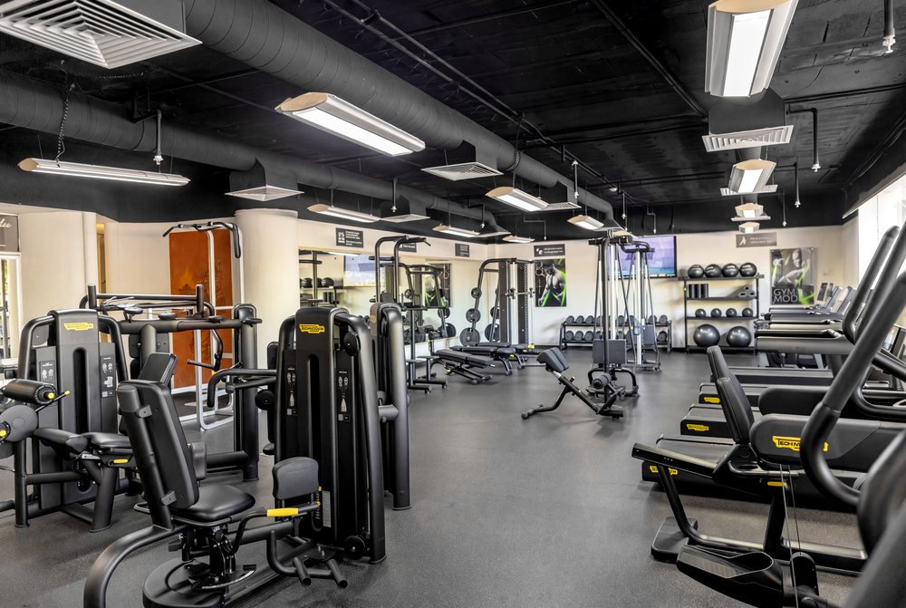 Gimnasio moderno con equipos de última generación. Wyndham Grand Cancún All Inclusive Resort & Villas