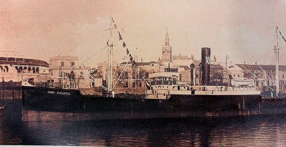 Una fotografía antigua muestra el vapor 