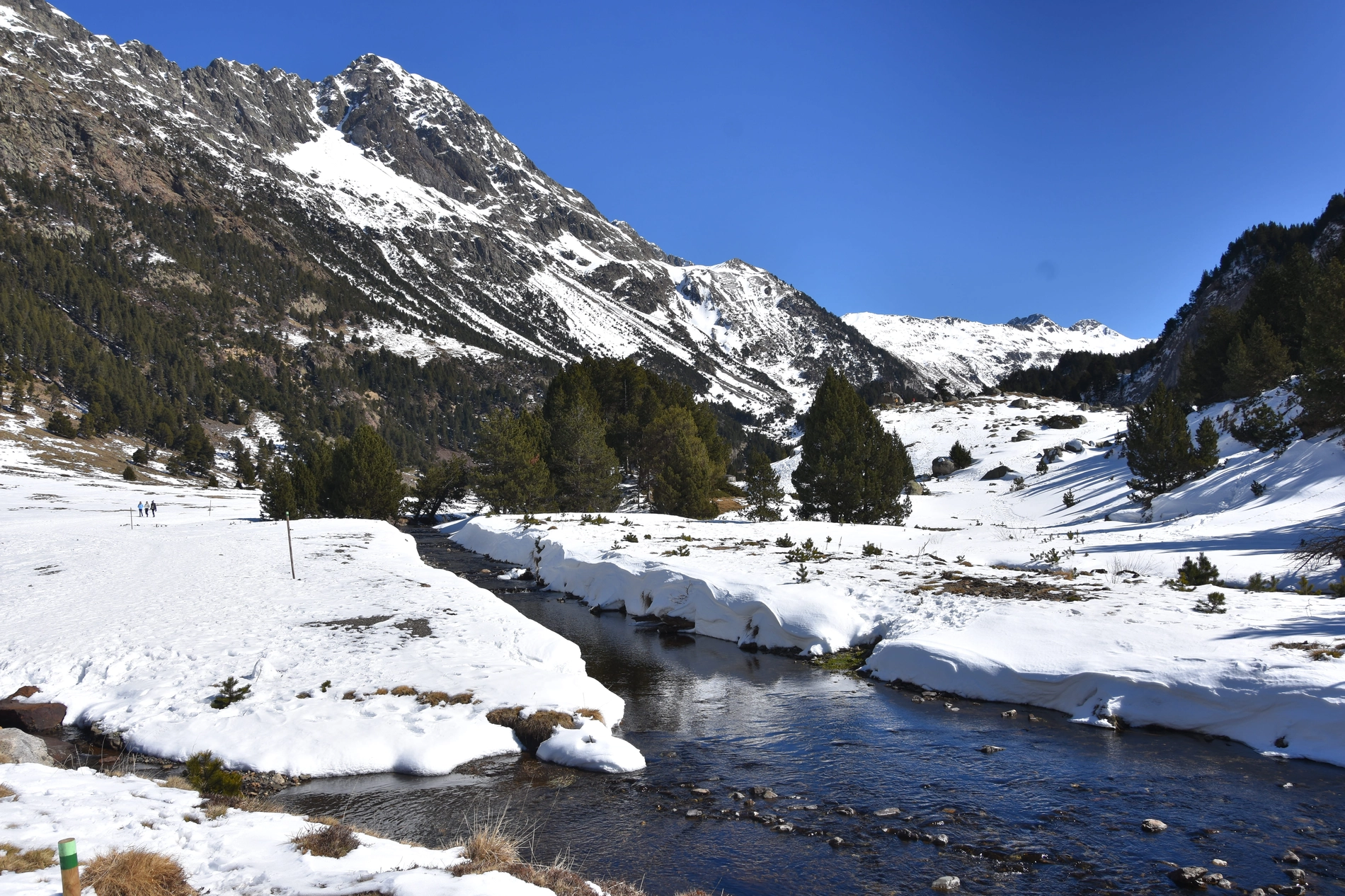 Snowy Benasque Valley: Mountain views from your hotel. Benasque Valley | SNÖ Edelweiss | Huesca | Official Web