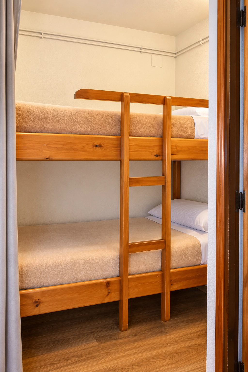 Literas SNO: Edelweiss para habitaciones familiares y de grupo.